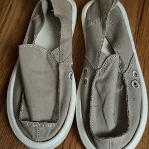 Sanuk Tan Casual Slip-On Flats
